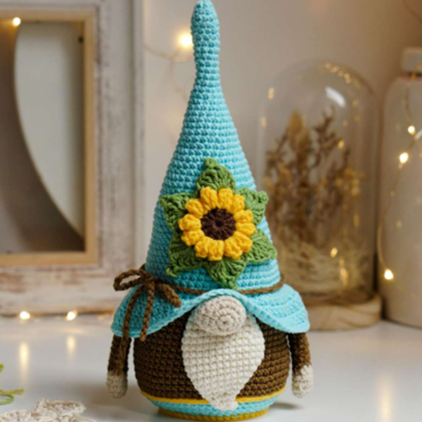 Sunflower Gnome Amigurumi Crochet Pattern - Digital PDF Tutorial