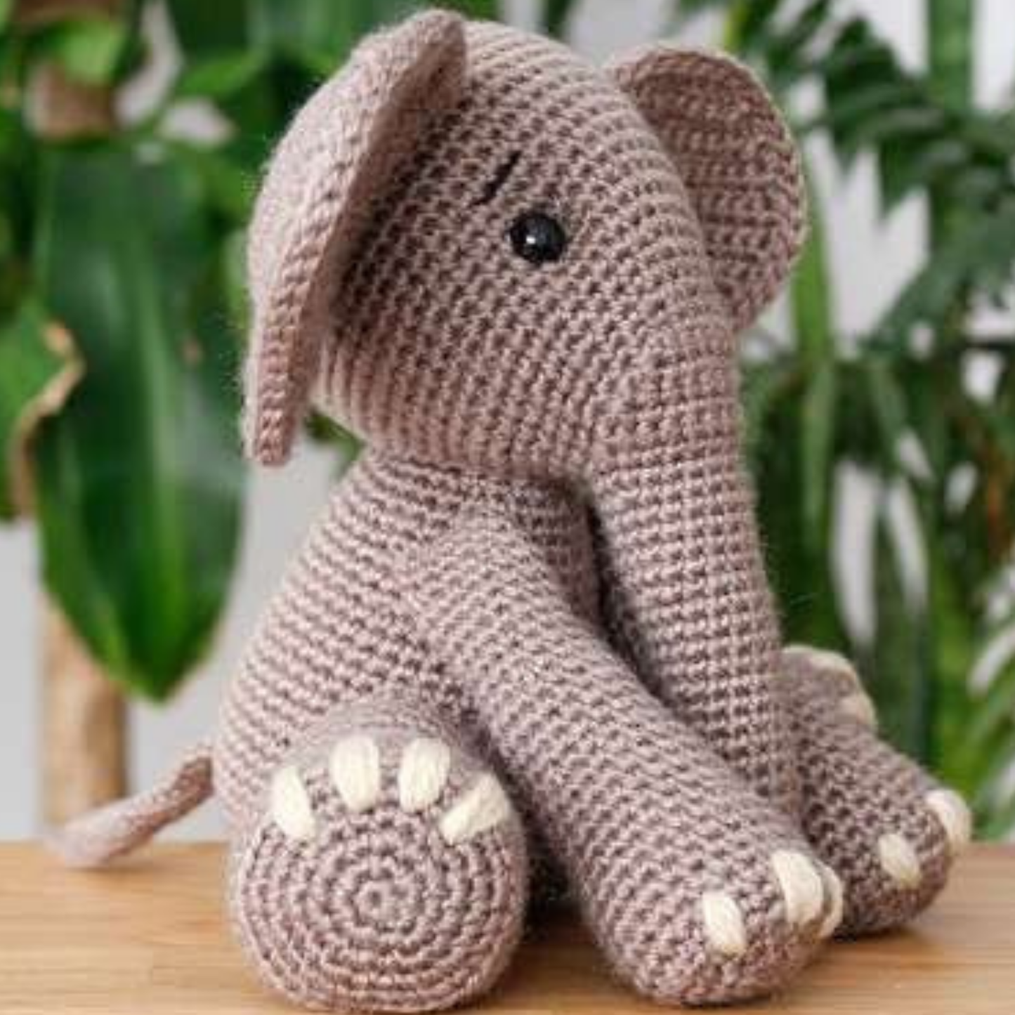Bubba the Elephant Crochet Pattern – Step-by-Step PDF