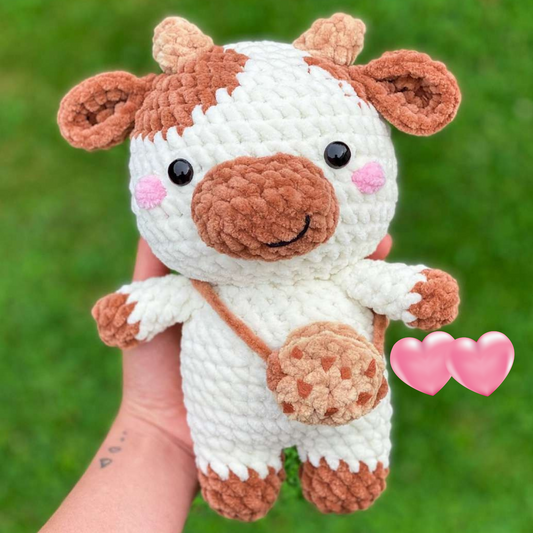 Chubby Milk Cow – Cute Amigurumi Crochet Pattern (PDF)
