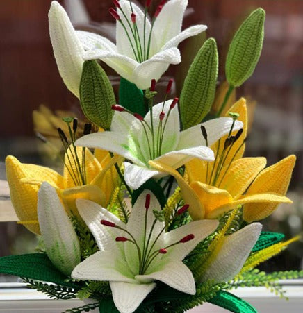 Elegant Lily Flower Bouquet Amigurumi Pattern - Digital PDF Tutorial